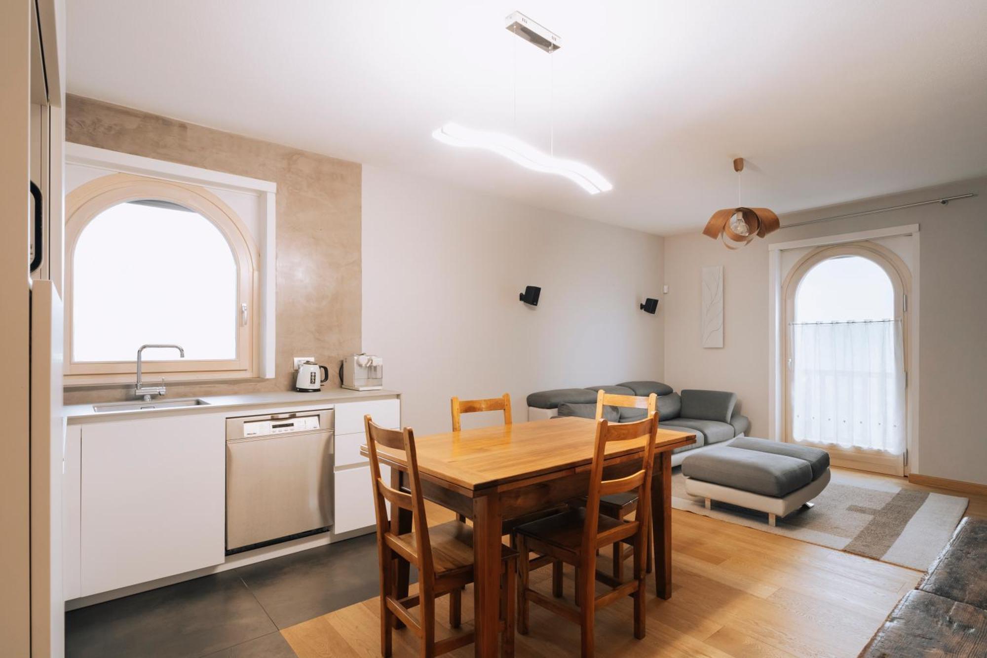 Aosta Holiday Apartments - Edelweiss מראה חיצוני תמונה
